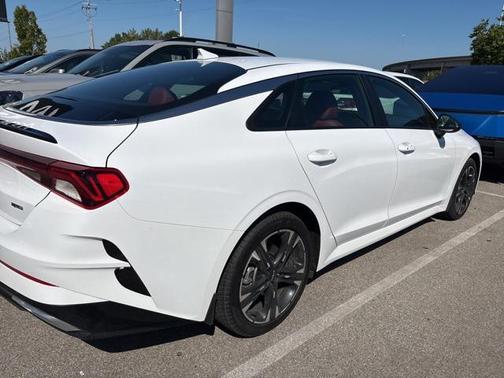 2024 Kia K5 GT-Line
