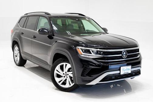 Deep Black 2023 Volkswagen Atlas 3.6L SE w/Technology