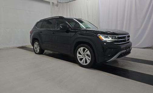 Deep Black 2023 Volkswagen Atlas 3.6L SE w/Technology