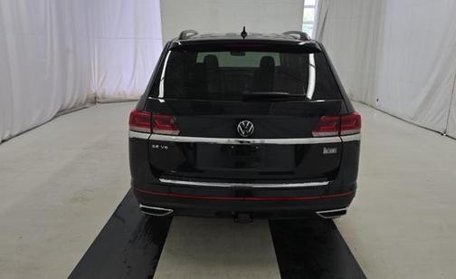 Deep Black 2023 Volkswagen Atlas 3.6L SE w/Technology