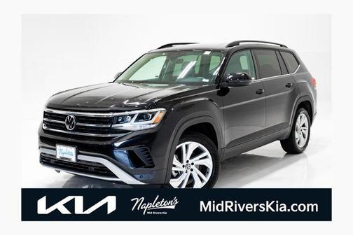 Deep Black 2023 Volkswagen Atlas 3.6L SE w/Technology