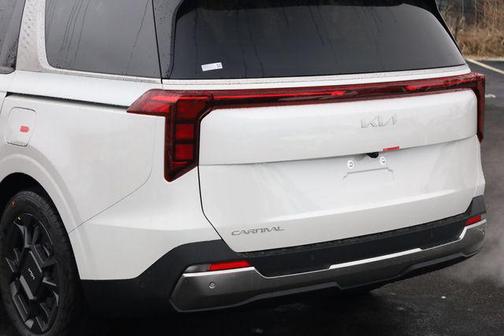 2026 Kia Carnival SX