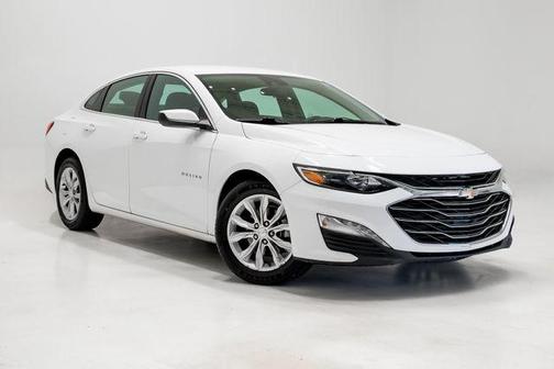 Summit White 2023 Chevrolet Malibu FWD 1LT