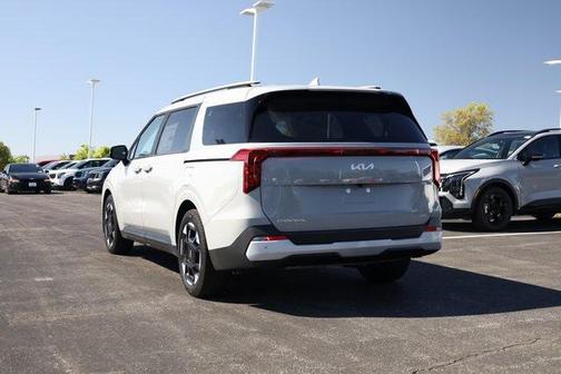 2026 Kia Carnival EX