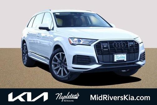 2023 Audi Q7 45 Premium Plus