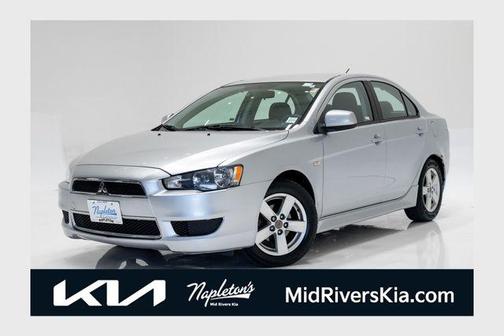 Apex Silver Metallic 2013 Mitsubishi Lancer SE