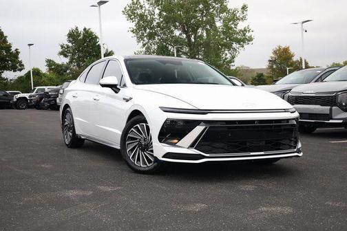 2024 Hyundai SONATA Hybrid Limited
