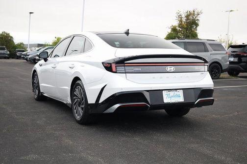 2024 Hyundai SONATA Hybrid Limited