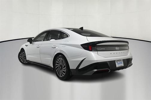 2024 Hyundai SONATA Hybrid Limited