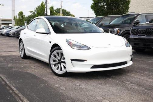 2021 Tesla Model 3 Standard Range Plus
