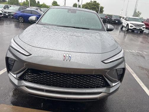 Moonstone Gray Metallic 2024 Buick Envista Avenir FWD