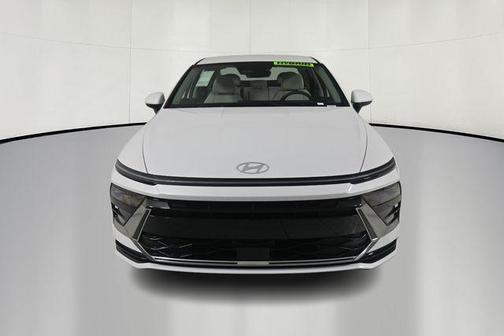 2024 Hyundai SONATA Hybrid SE