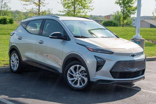 Silver Flare Metallic 2023 Chevrolet Bolt EUV FWD LT