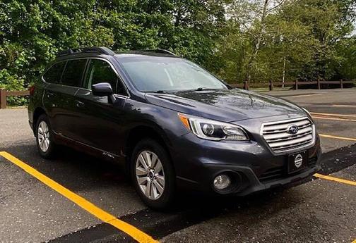 Carbide Gray Metallic 2017 Subaru Outback 2.5i Premium