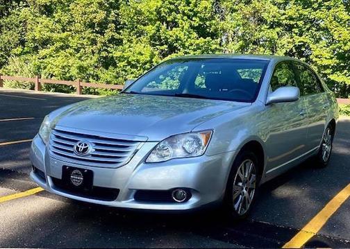 Classic Silver Metallic 2008 Toyota Avalon Touring