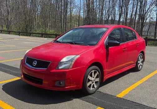 Red Brick 2012 Nissan Sentra 2.0 SR
