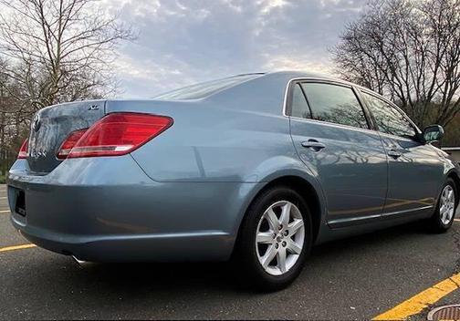Titanium Metallic 2006 Toyota Avalon XL