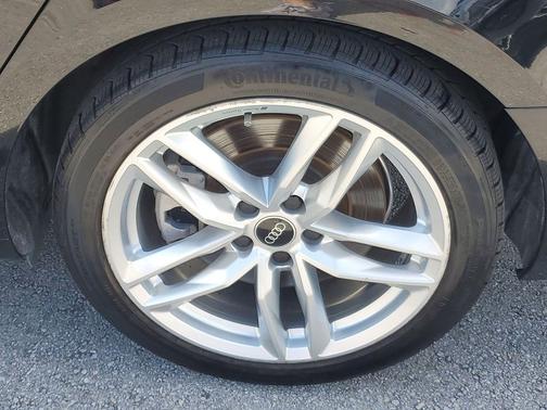 2022 Audi A4 45 S line Premium Plus