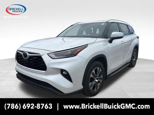 Wind Chill Pearl 2024 Toyota Highlander XLE