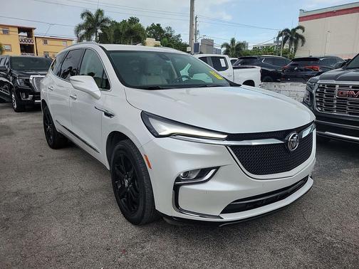 White Frost Tricoat 2023 Buick Enclave Essence FWD