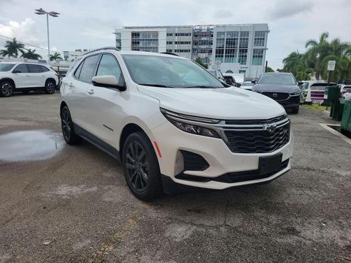 Iridescent Pearl Tricoat 2022 Chevrolet Equinox AWD RS