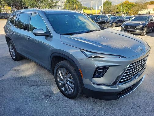 2025 Buick Enclave Preferred FWD