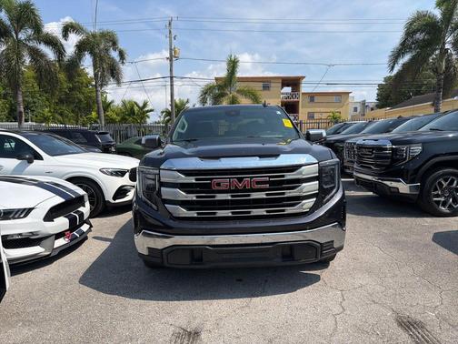 Titanium Rush Metallic 2023 GMC Sierra 1500 SLE