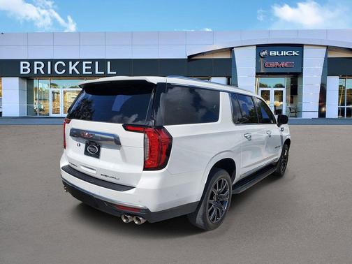 Summit White 2024 GMC Yukon XL Denali