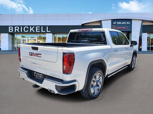 White Frost Tricoat 2023 GMC Sierra 1500 Denali