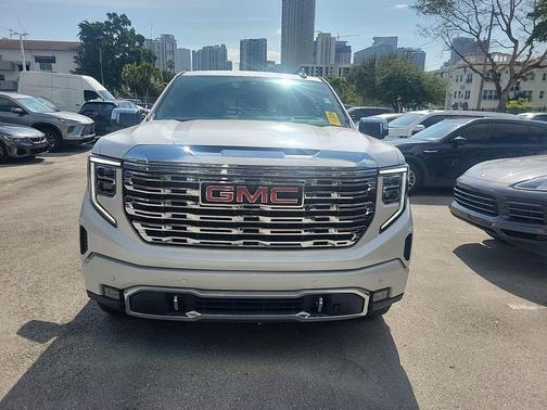 White Frost Tricoat 2023 GMC Sierra 1500 Denali