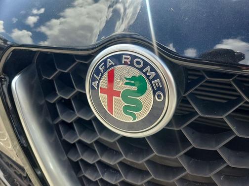 2020 Alfa Romeo Giulia Base