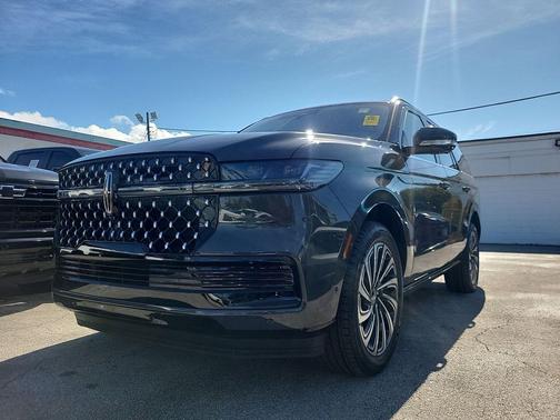 2025 Lincoln Navigator Black Label