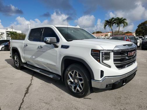 2024 GMC Sierra 1500 SLT