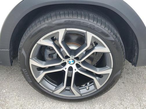 Alpine White 2020 BMW X6 sDrive40i