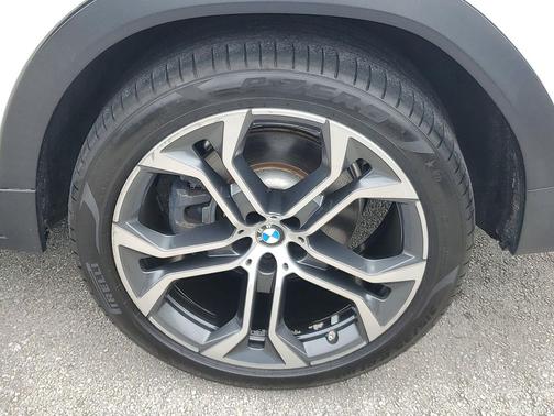 Alpine White 2020 BMW X6 sDrive40i