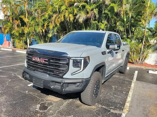 2024 GMC Sierra 1500 AT4X