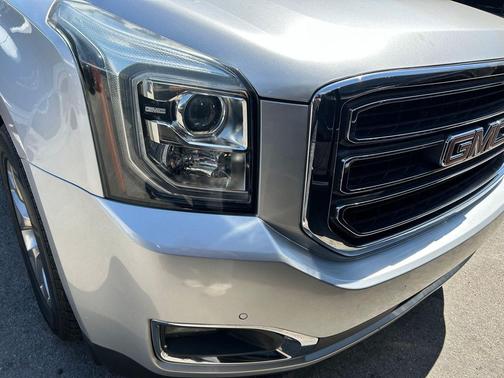 Quicksilver Metallic 2020 GMC Yukon SLE