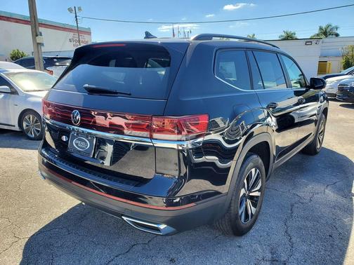 2024 Volkswagen Atlas 2.0T SE