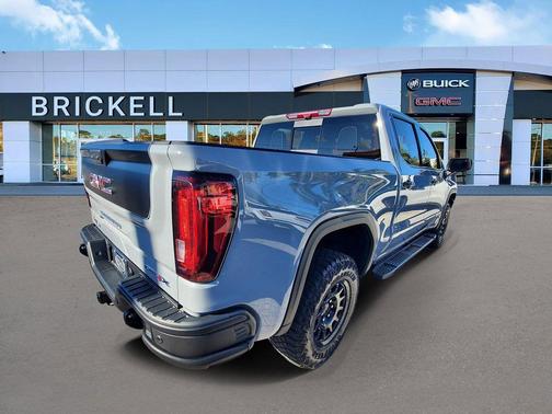 2024 GMC Sierra 1500 AT4X