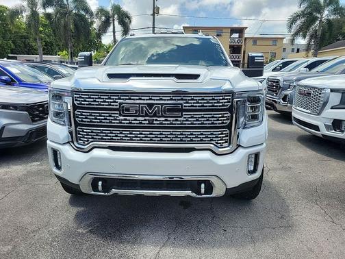 White Frost Tricoat 2021 GMC Sierra 2500 Denali