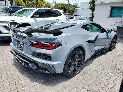 Sea Wolf Gray Tricoat 2024 Chevrolet Corvette Z06