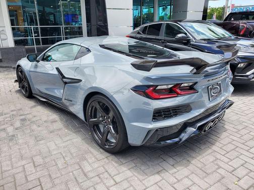 Sea Wolf Gray Tricoat 2024 Chevrolet Corvette Z06