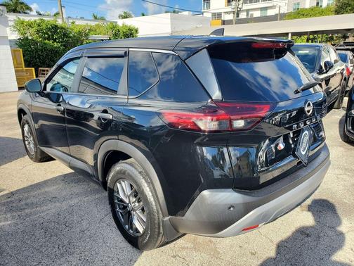 Super Black 2023 Nissan Rogue S