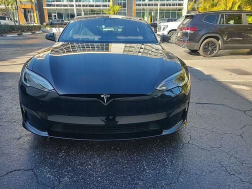 2022 Tesla Model S Base