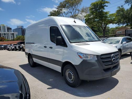 2023 Mercedes-Benz Sprinter 2500 Standard Roof