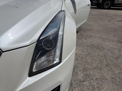 Crystal White Tricoat 2016 Cadillac ATS-V Base