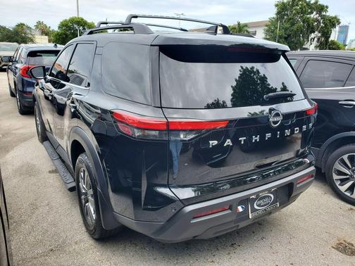 Super Black 2025 Nissan Pathfinder SV FWD
