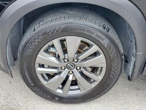 Super Black 2025 Nissan Pathfinder SV FWD