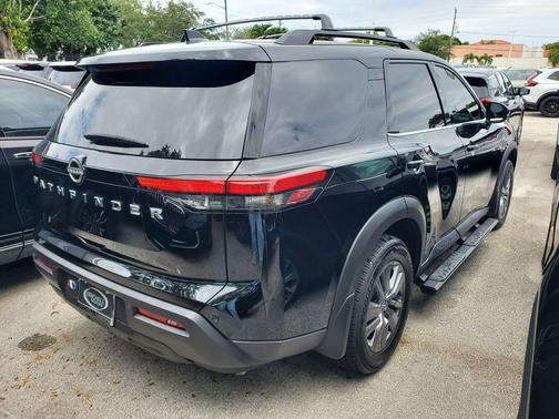 Super Black 2025 Nissan Pathfinder SV FWD