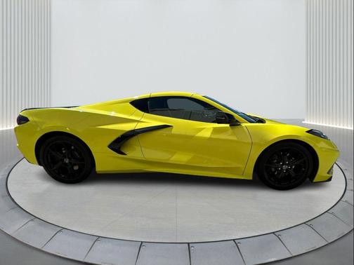 2022 Chevrolet Corvette Stingray w/2LT